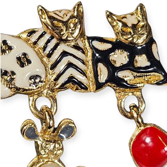 Vintage ANGEL Signed Multi Color Enamel Kitty Cat Kitten Brooch w/Toy Dangles - Picture 8 of 11